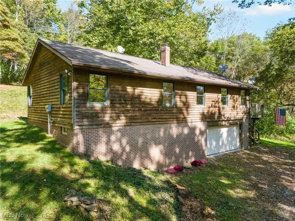 4023 Patriot Rd SE, Amsterdam, OH 43903