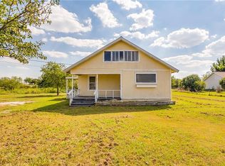 6037 Sky Rd, Joshua, TX 76058