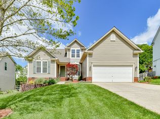 12128 Autumn Winds Ln, Pineville, NC 28134