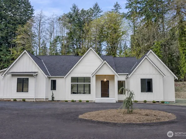 275 Island Boulevard, Fox Island, WA 98333