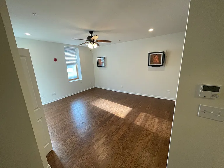 99 Pine Street — Photo 6