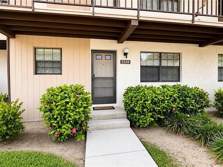 Treetops Dr — Photo 19