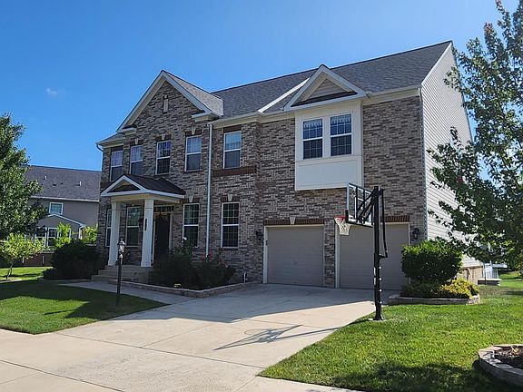 2nd image of 22876 Emerald Chase Pl