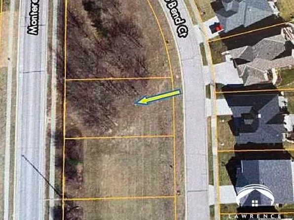 123 Bramble Bend Ct, Lawrence, KS 66049