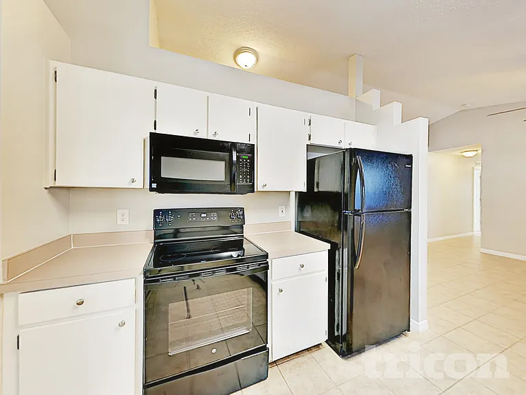 8514 Blackberry Ave — Photo 7