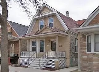 2808 N Maplewood Ave photo 1