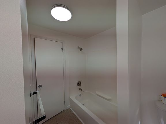 2nd image of 2 Country Gables Cir #2