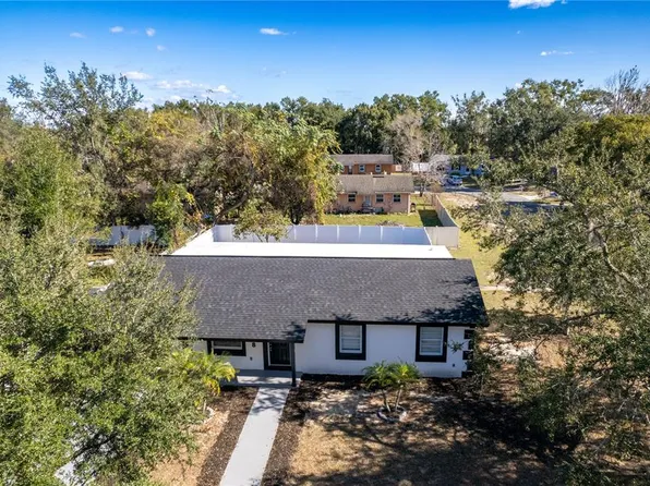 5248 King St, Zephyrhills, FL 33542