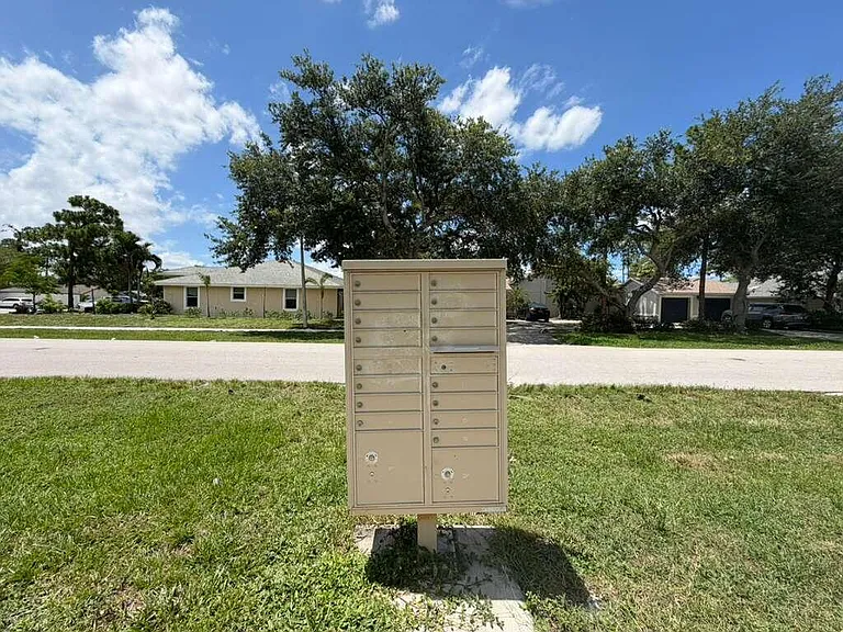 13986 Morning Glory Dr #13986 — Photo 7