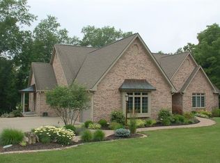 3720 E Devonshire Ln, Bloomington, IN