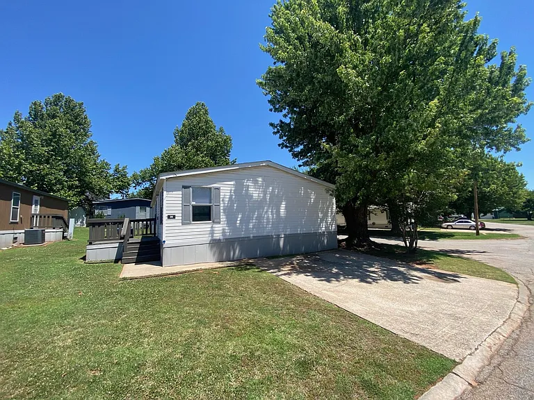 Westmoor — Photo 84