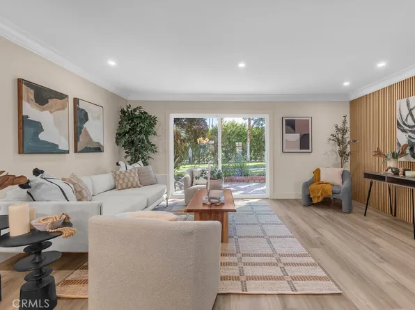 48792 Desert Flower Dr, Palm Desert, CA 92260