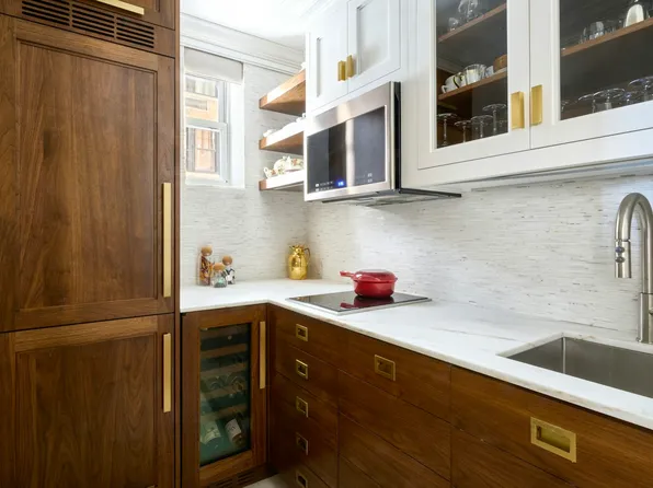 575 Park Avenue image 6 of 8