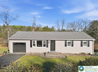 772 Mohawk Trl, Stroudsburg, PA 18360