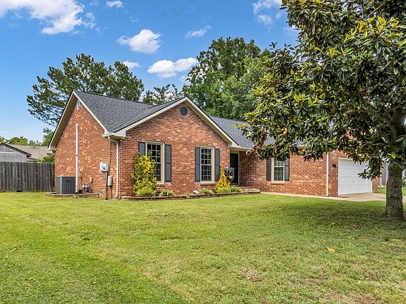 2nd image of 2614 Wellington Pl