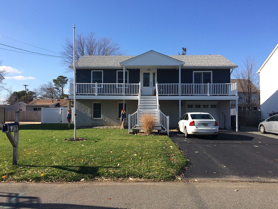 1st image of 109 Tiller Dr