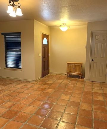 4th image of 6003 Patrick Henry St