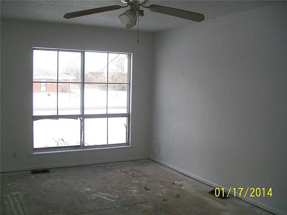 3rd image of 308 N Hugo St
