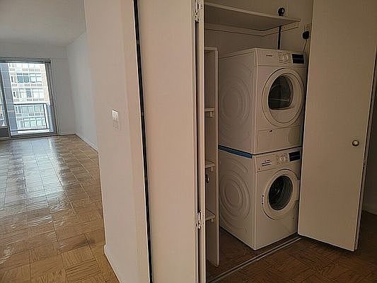 5th image of 200 E 64th St APT 14A