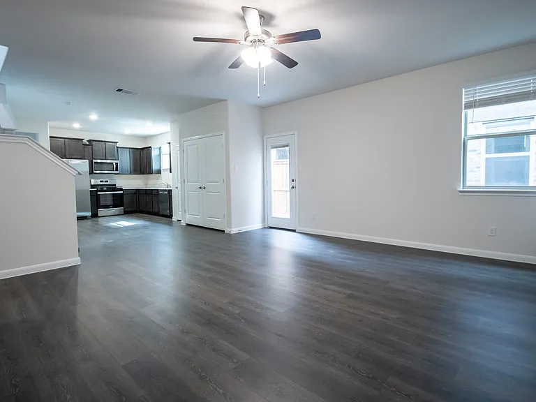 3608 Southbend Dr — Photo 11