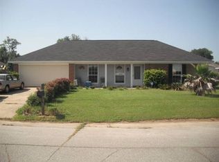 11420 Wedgewood Ln, Ocean Springs, MS 39564
