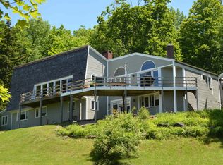 89 Shady Tree Ln, Warren, VT 05674