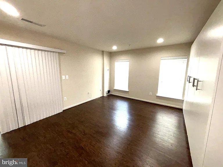 22410 Glenbow Way — Photo 25