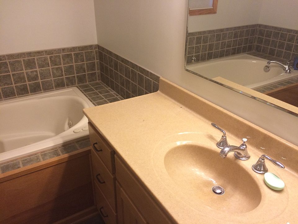 1st image of 1104 Columbia Ave
