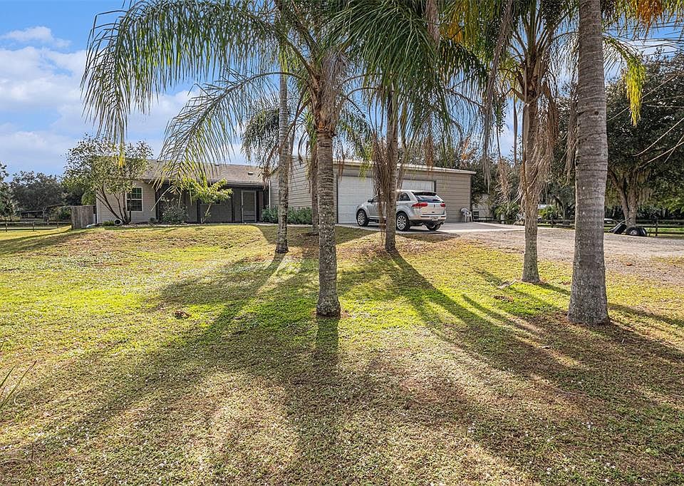 1st image of 1395 Palm Way
