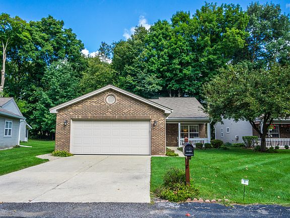 2nd image of 39292 Armstrong Ln #31
