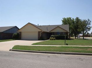 7206 NW Willow Pl, Lawton, OK 73505