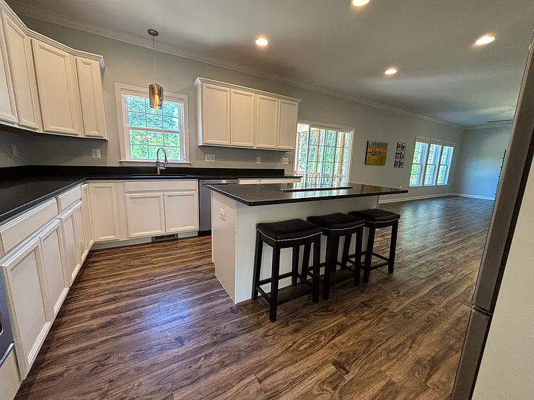 16209 Round Hill Rd — Photo 10