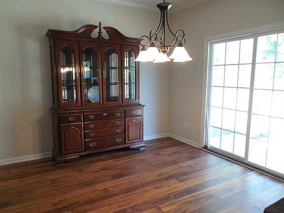 5th image of 849 Westlawn Dr