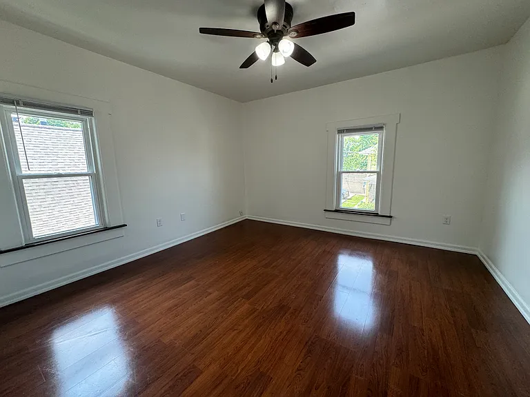 1111 Laurel St #2 — Photo 8