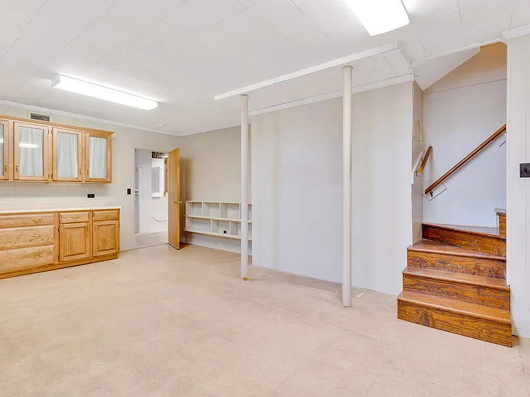 1109 James Blvd — Photo 30