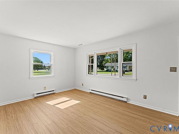 4th image of 528 Ware Ave