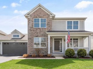 742 Versailles Pkwy, Oswego, IL