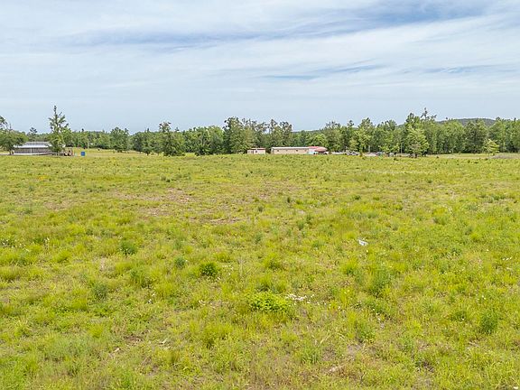 3rd image of 2870 Highway 226