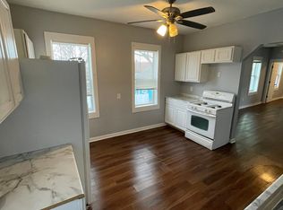 3322 W Branting Ln, Milwaukee, WI 53215