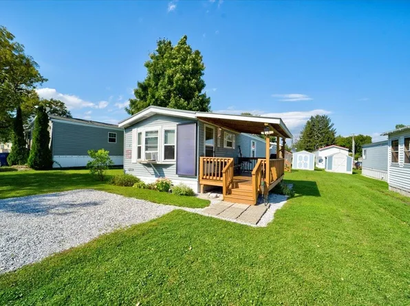 9 Malcolm Street, Swanton, VT 05488-1078
