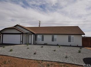 11425 Kiowa Rd, Apple Valley, CA 92308