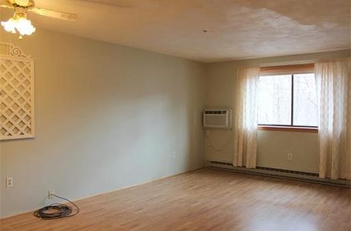 5th image of 65 Milliken Ave APT 12