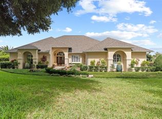 5712 Crestview Dr, Lady Lake, FL 32159