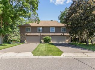 6818 Buckingham Ct, Woodbury, MN 55125