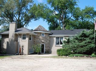 23W755 North Ave, Carol Stream, IL 60188