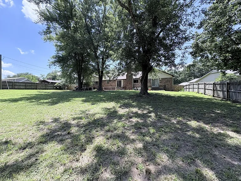 1365 W Twin Springs St — Photo 6