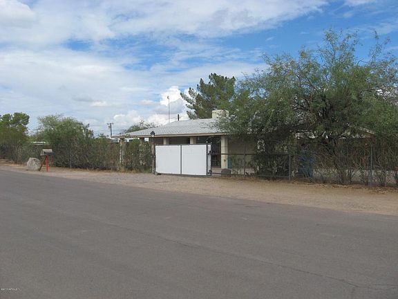 3rd image of 3050 E Angela Dr
