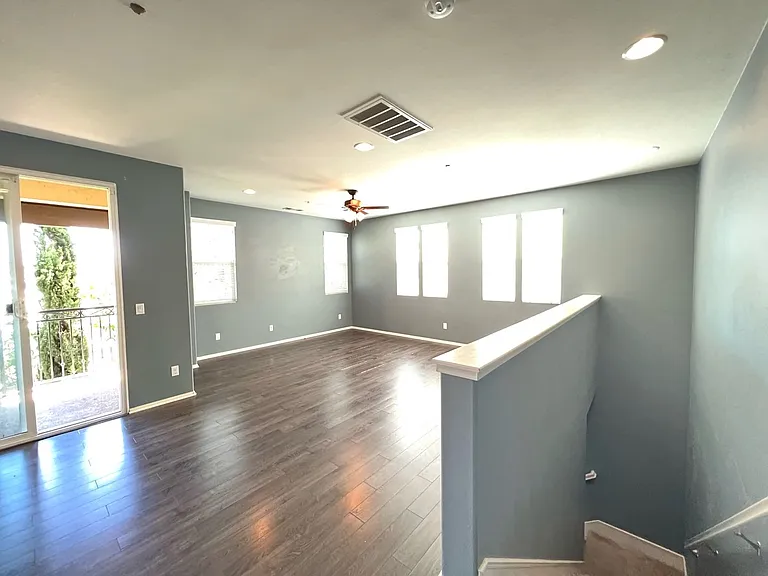 6398 Volans Ct — Photo 2
