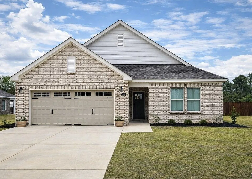 112 Kohn Dr