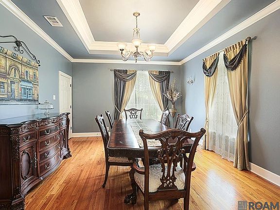 5th image of 18449 Oakwood Dr